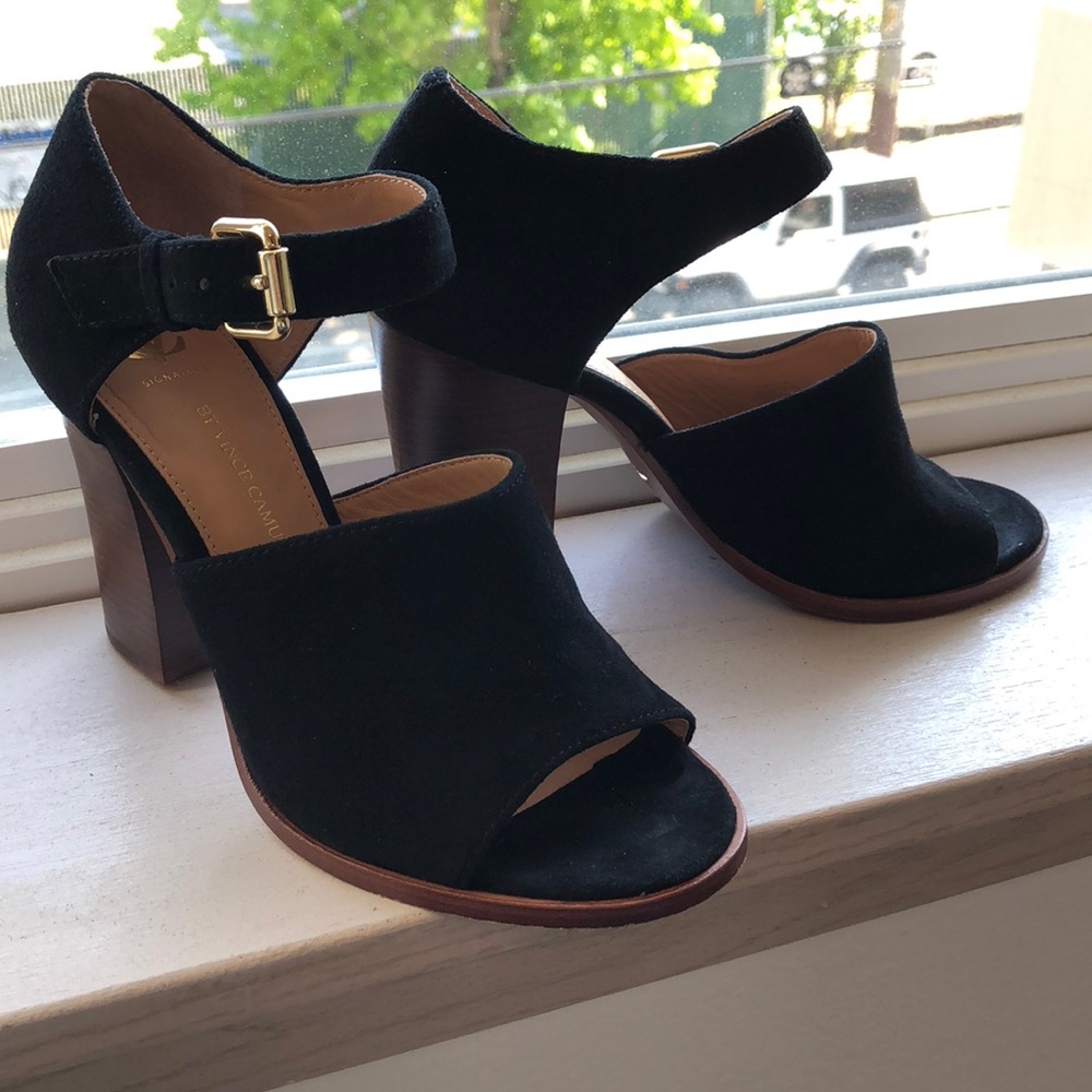 Size 6.5 suede Vince Camuto open toe heels